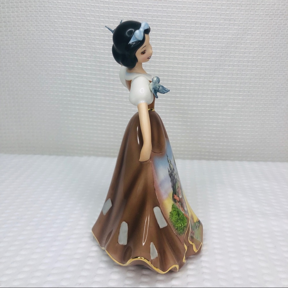 The Bradford Editions 2005 “Snow White’s Wish” - Picture 4 of 8